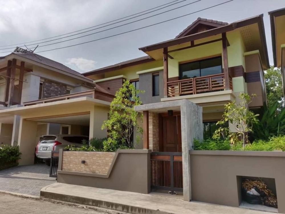 For RentHouseChiang Mai : Pool villa for rent Contemporary modern style In the Land and House San Sai project