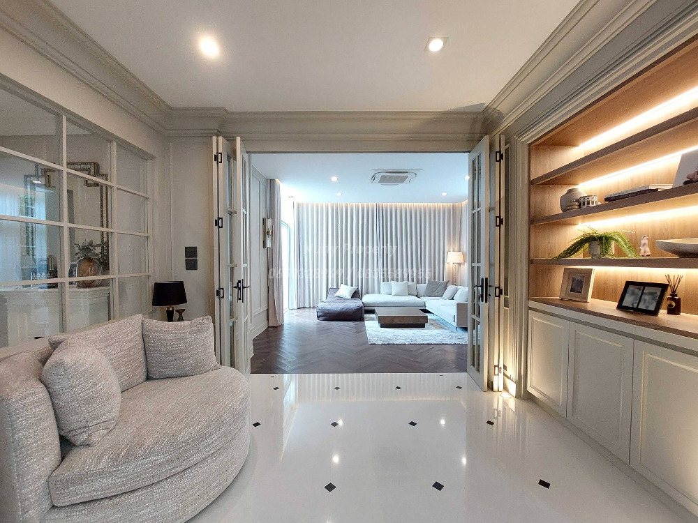 ขายบ้านบางนา แบริ่ง ลาซาล : โครงการนันทวัน บางนา กม.7 ตกแต่งสุดหรู เฟอร์นิเจอร์ครบ พร้อมเข้าอยู่