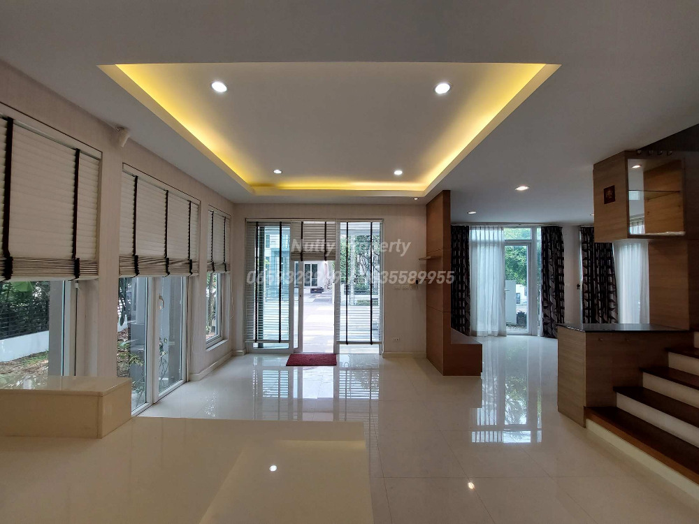 ขายบ้านลาดพร้าว เซ็นทรัลลาดพร้าว : ขาย-เช่า บ้านเดี่ยวใจกลางลาดพร้าว The Gallery House 1 เข้า-ออกได้หลายเส้นทาง ลาดพร้าว รัชดา และถนนพหลโยธิน และรถไฟฟ้า 3 สถานี 