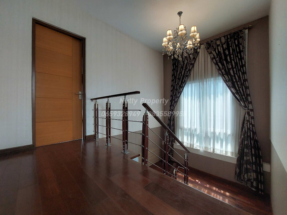 ขายบ้านลาดพร้าว เซ็นทรัลลาดพร้าว : ขาย-เช่า บ้านเดี่ยวใจกลางลาดพร้าว The Gallery House 1 เข้า-ออกได้หลายเส้นทาง ลาดพร้าว รัชดา และถนนพหลโยธิน และรถไฟฟ้า 3 สถานี 