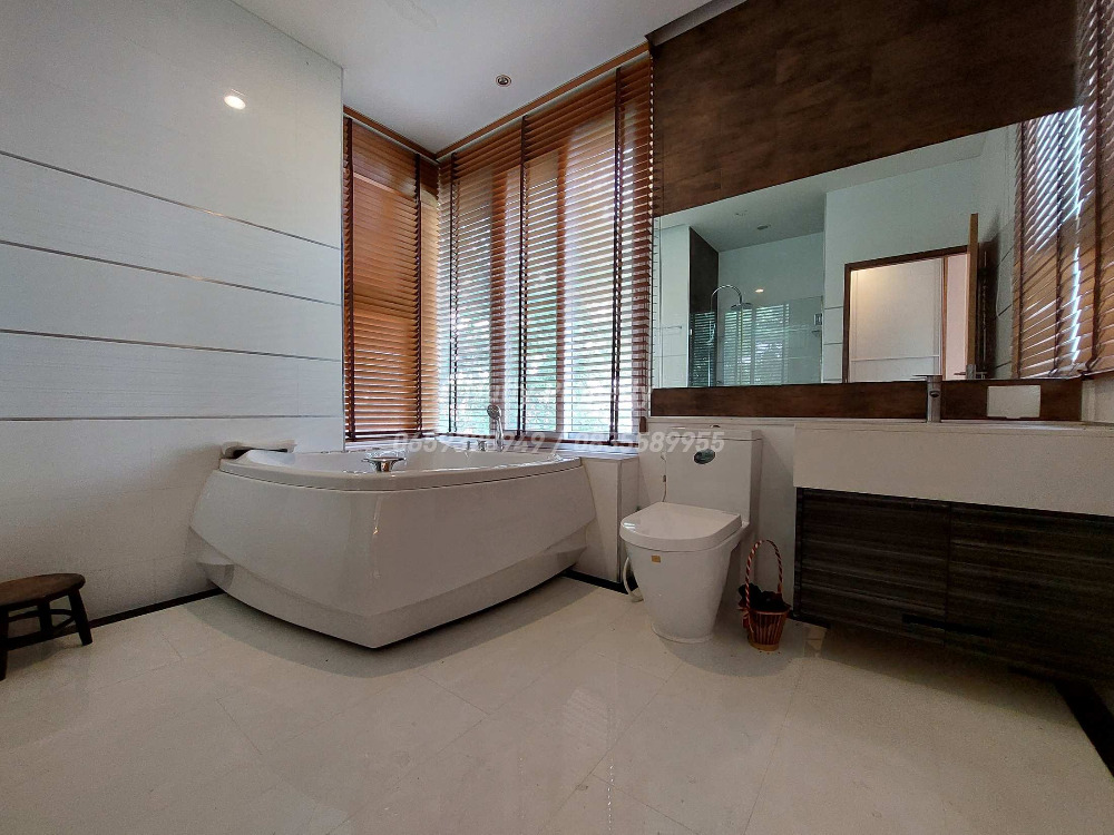 ขายบ้านลาดพร้าว เซ็นทรัลลาดพร้าว : ขาย-เช่า บ้านเดี่ยวใจกลางลาดพร้าว The Gallery House 1 เข้า-ออกได้หลายเส้นทาง ลาดพร้าว รัชดา และถนนพหลโยธิน และรถไฟฟ้า 3 สถานี 