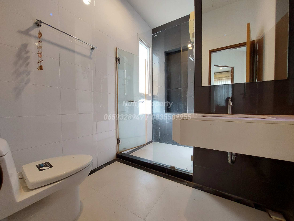 ขายบ้านลาดพร้าว เซ็นทรัลลาดพร้าว : ขาย-เช่า บ้านเดี่ยวใจกลางลาดพร้าว The Gallery House 1 เข้า-ออกได้หลายเส้นทาง ลาดพร้าว รัชดา และถนนพหลโยธิน และรถไฟฟ้า 3 สถานี 