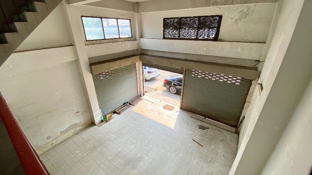 ขายอาคารพาณิชย์ปทุมธานี รังสิต ธรรมศาสตร์ : ขายถูก อาคารพาณิชย์ 3.5 ชั้น หลังมุม รังสิต-ปทุมธานี 15 ใกล้แหล่งชุมชน เหมาะมาก อยู่อาศัย+ค้าขาย+สำนักงาน