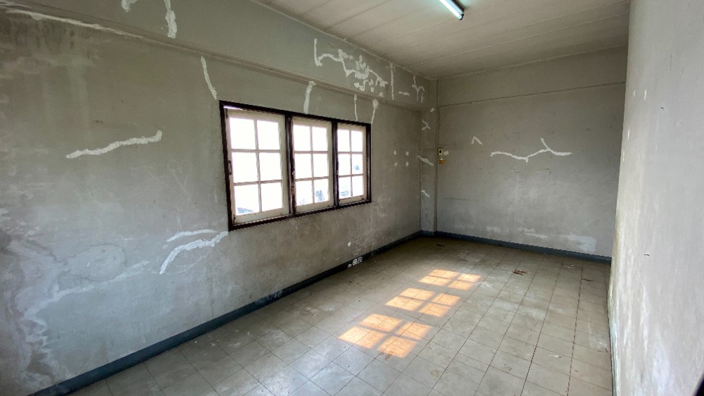 ขายอาคารพาณิชย์ปทุมธานี รังสิต ธรรมศาสตร์ : ขายถูก อาคารพาณิชย์ 3.5 ชั้น หลังมุม รังสิต-ปทุมธานี 15 ใกล้แหล่งชุมชน เหมาะมาก อยู่อาศัย+ค้าขาย+สำนักงาน