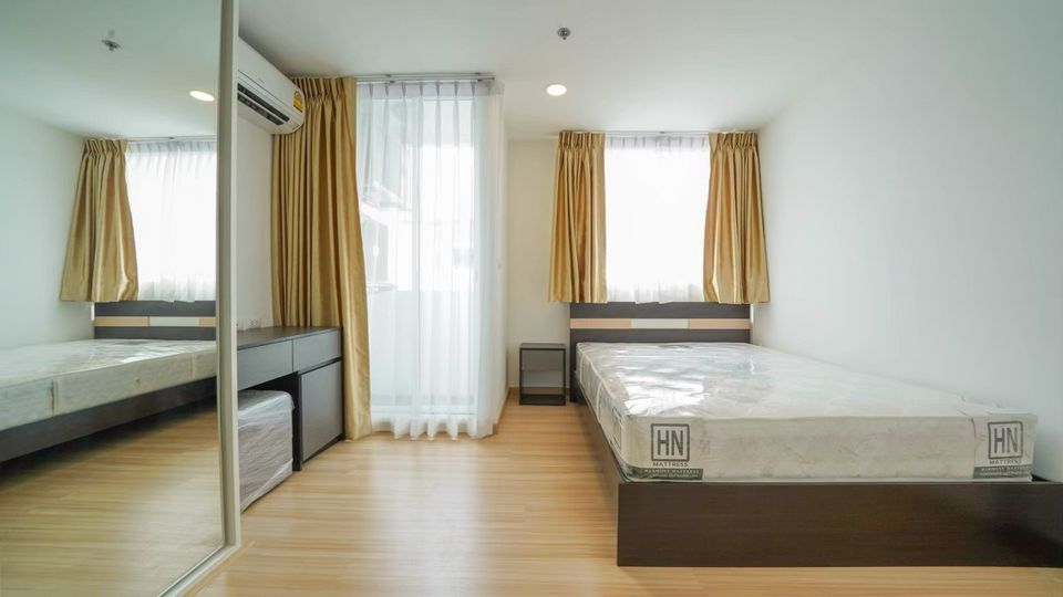 For SaleCondoRama 8, Samsen, Ratchawat : Beautiful room for sale, decorated and ready to move in, Condo Chateau In Town Rama 8 (SM502)