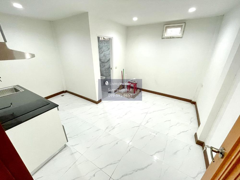 ให้เช่าโฮมออฟฟิศรัชดา ห้วยขวาง : HK0068😊จดบริษัทได้ For RENT ให้เช่า โฮมออฟฟิศ 3 ชั้น🚪3 ห้องนอน🚄ใกล้ MRT ห้วยขวาง🔔พื้นที่บ้าน:16ตร.วา🔔พื้นที่ใช้สอย:160ตร.ม.💲เช่า:45,000฿📞O99-5919653,O65-9423251✅LineID:@sureresidence