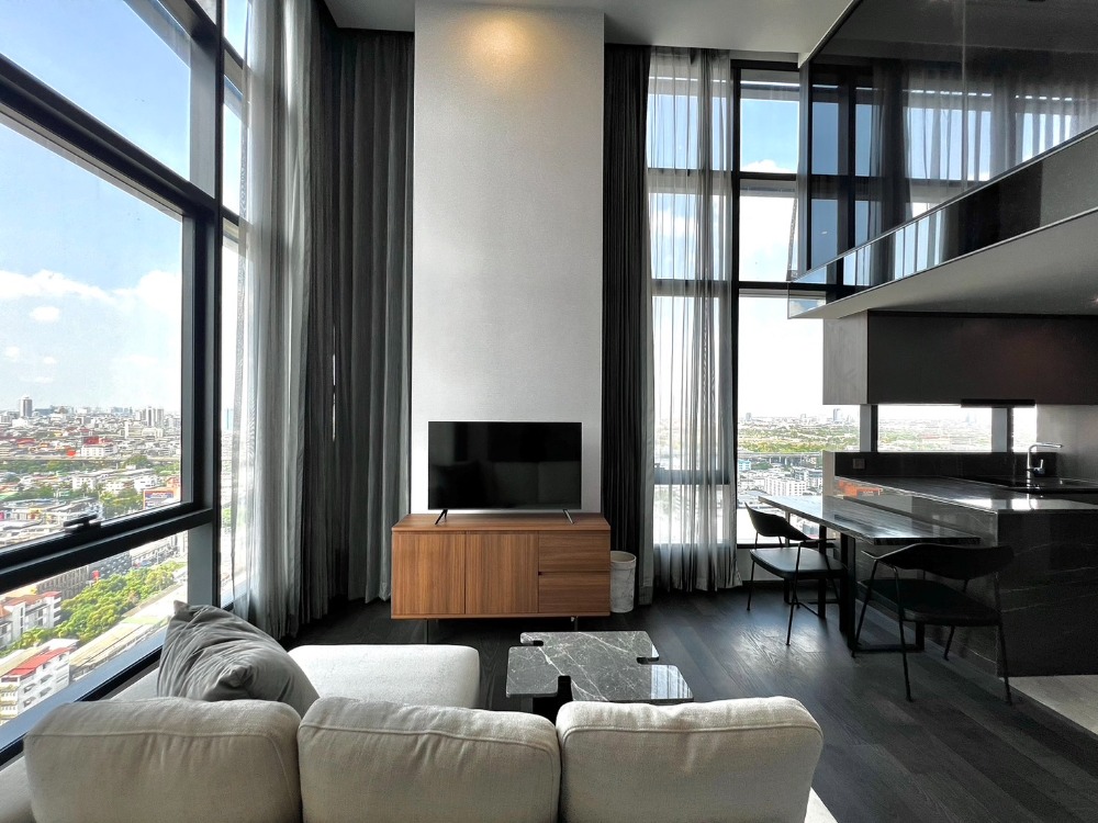 ให้เช่าคอนโดราชเทวี พญาไท : ให้เช่า ห้อง Loft ชั้นสูง Conner Ratchathewi ห้องมุม ได้ ทั้งวิวทิศใต้และทิศตะวันตก