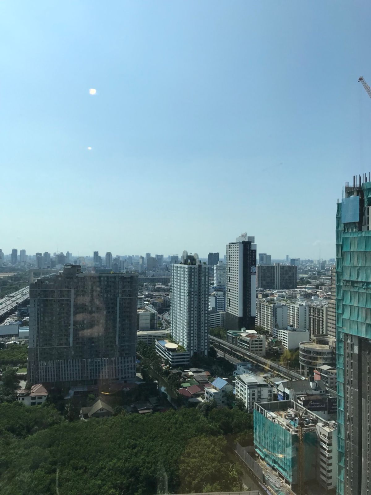 ให้เช่าคอนโดพระราม 9 เพชรบุรีตัดใหม่ RCA : Rhythm Asoke 🚄 MRT พระราม 9 | 1 Bedroom  📞 Line:@pukkhome (with @ )