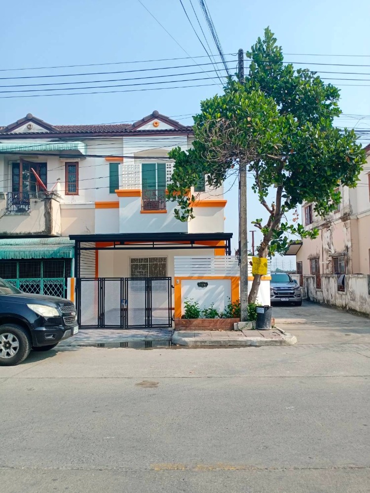 ขายทาวน์โฮมปทุมธานี รังสิต ธรรมศาสตร์ : ทาวน์เฮ้าส์ 2ชั้น หมู่บ้านเคซี คลัสเตอร์ ซอยไมตรีจิต 7 รถไฟฟ้า  สายสีส้ม และ สายสีชมพู  แฟชั่นไอแลนด์ บิ๊กซี โลตัส ดูโฮม ร.ร.สารสาสน์วิเทศนิมิตใหม่ ลำลูกกา