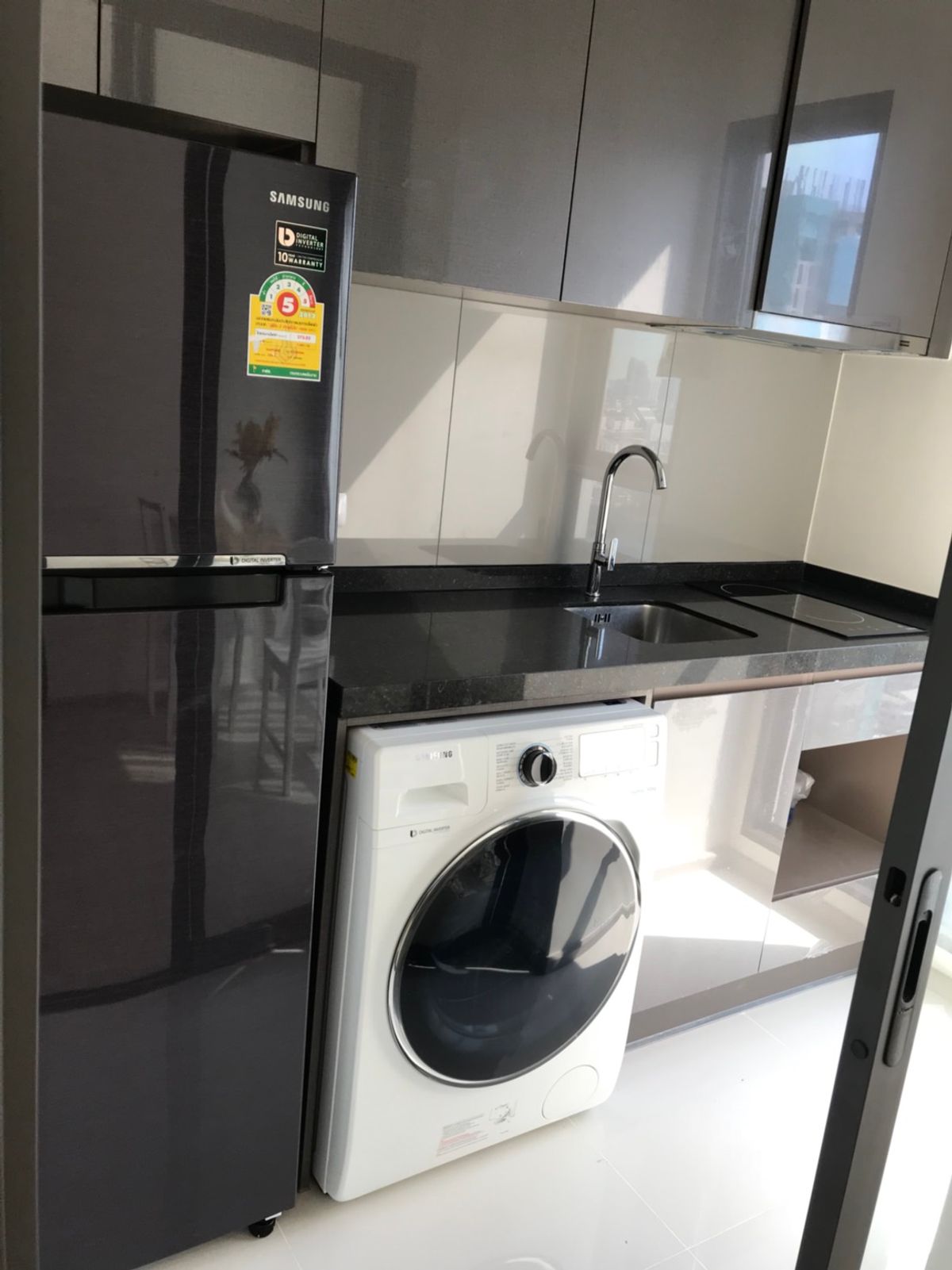 ให้เช่าคอนโดพระราม 9 เพชรบุรีตัดใหม่ RCA : Rhythm Asoke 🚄 MRT พระราม 9 | 1 Bedroom  📞 Line:@pukkhome (with @ )