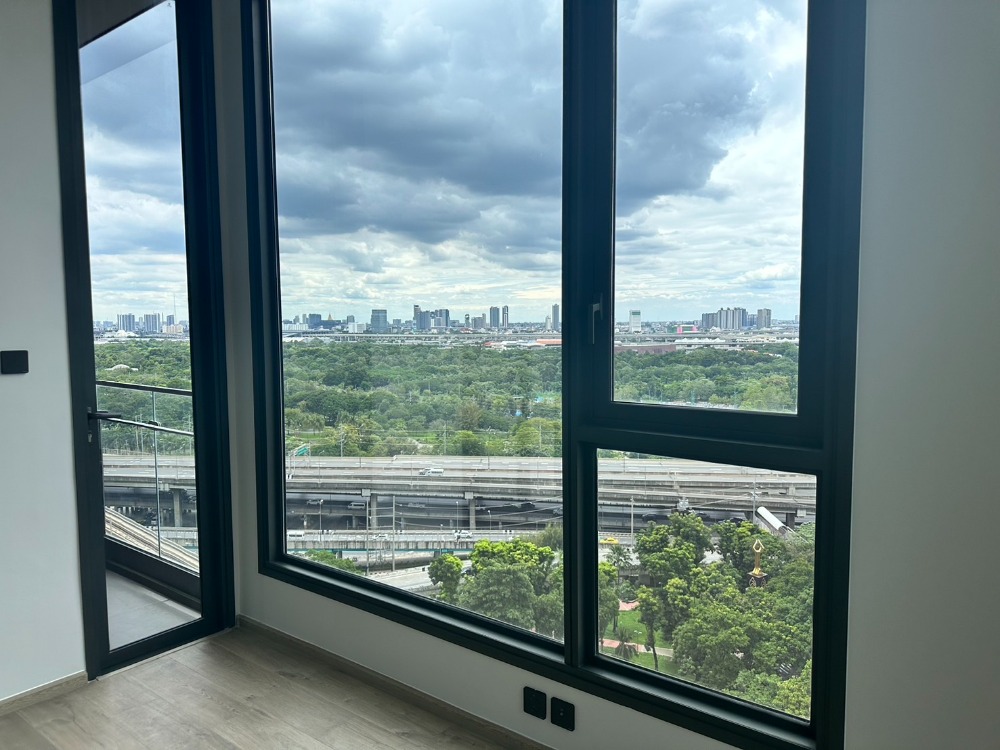 For RentCondoLadprao, Central Ladprao : 1 bedroom, large bedroom, corner room, fully furnished, ready to move in.