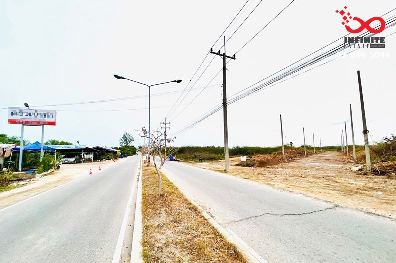 For SaleLandCha-am Phetchaburi : Land for sale, already filled in, corner plot 116 square wah, along the coast of Khlong Khon-Cha-am, Phetchaburi.