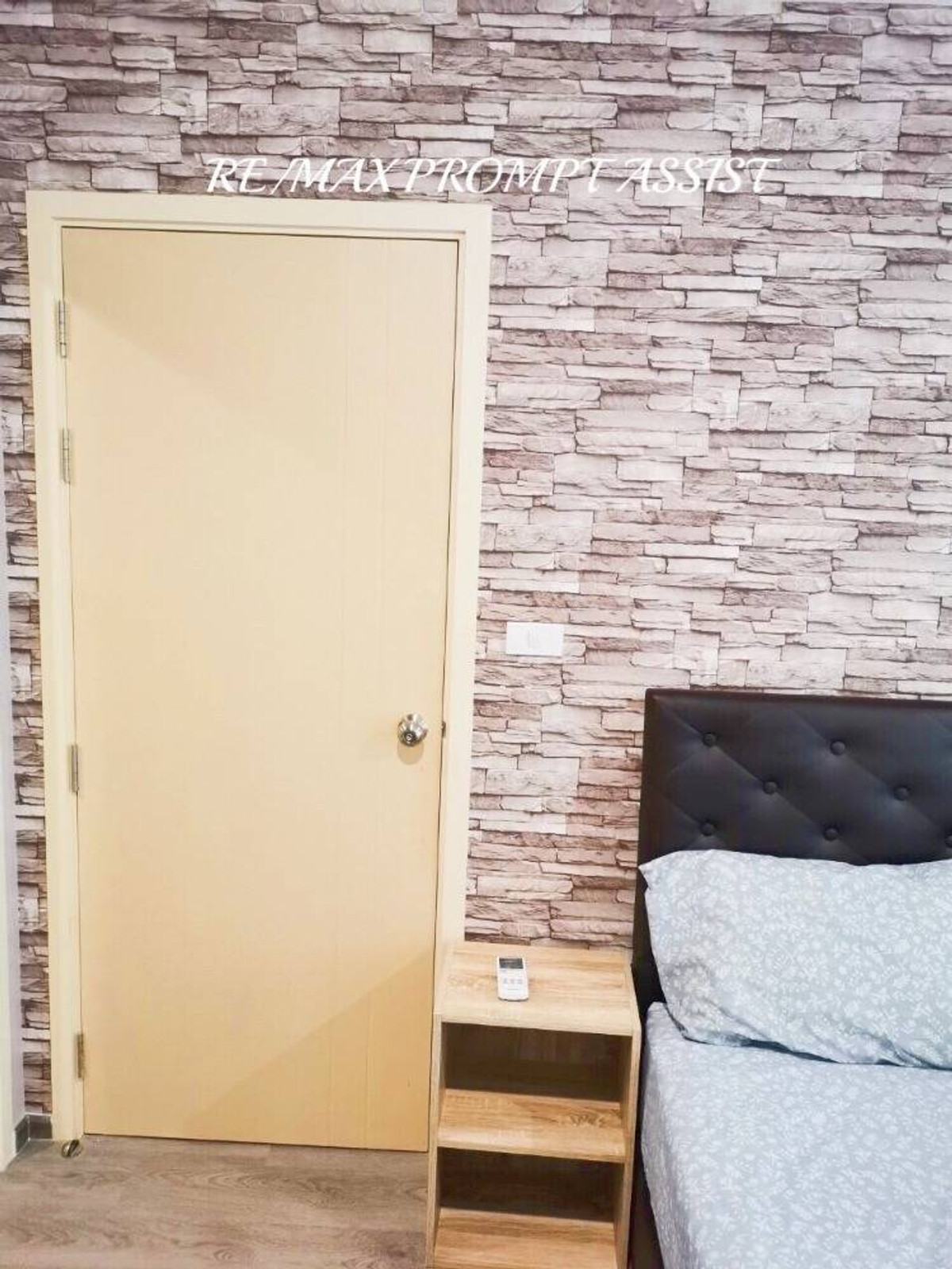 For RentCondoPattanakan, Srinakarin : Condo for rent, Rich park@triple station, ready to move in, hurry to reserve.