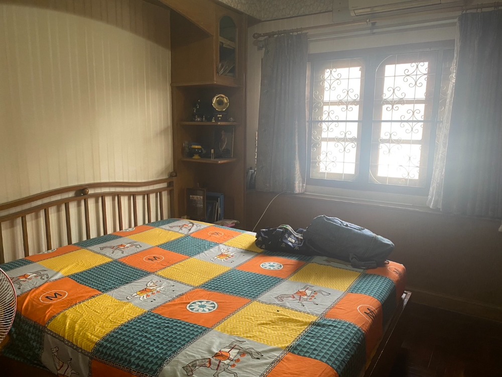 ขายบ้านพัทยา บางแสน ชลบุรี สัตหีบ : ขายบ้านเดี่ยว ขนาด 106 ตร.ว 2 ชั้น 5 ห้องนอน 3 ห้องน้ำ หมู่บ้าน สามมุขธานี (S03-1720)