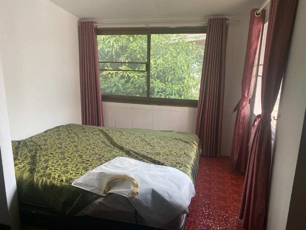 ขายบ้านพัทยา บางแสน ชลบุรี สัตหีบ : ขายบ้านเดี่ยว ขนาด 106 ตร.ว 2 ชั้น 5 ห้องนอน 3 ห้องน้ำ หมู่บ้าน สามมุขธานี (S03-1720)