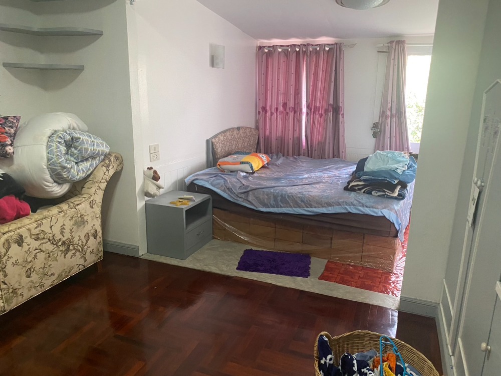 ขายบ้านพัทยา บางแสน ชลบุรี สัตหีบ : ขายบ้านเดี่ยว ขนาด 106 ตร.ว 2 ชั้น 5 ห้องนอน 3 ห้องน้ำ หมู่บ้าน สามมุขธานี (S03-1720)