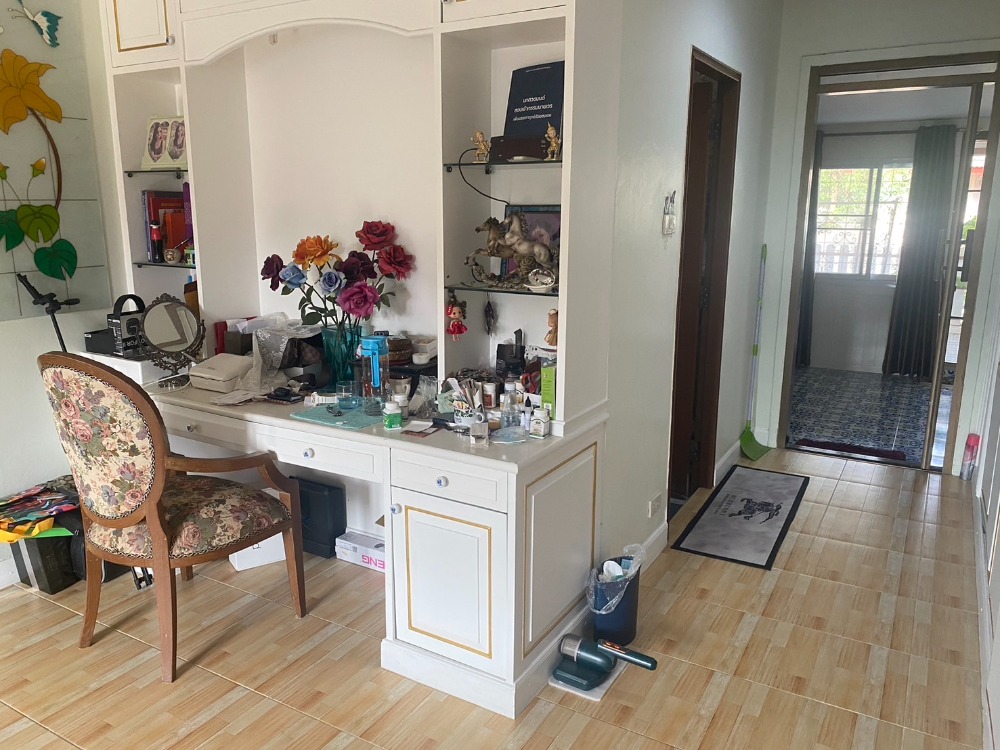 ขายบ้านพัทยา บางแสน ชลบุรี สัตหีบ : ขายบ้านเดี่ยว ขนาด 106 ตร.ว 2 ชั้น 5 ห้องนอน 3 ห้องน้ำ หมู่บ้าน สามมุขธานี (S03-1720)