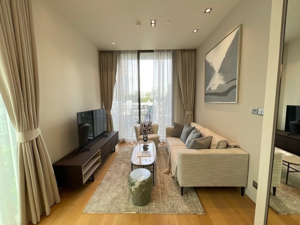 For RentCondoWitthayu, Chidlom, Langsuan, Ploenchit : 2 bedrooms for rent, very beautifully decorated, ready to move in.