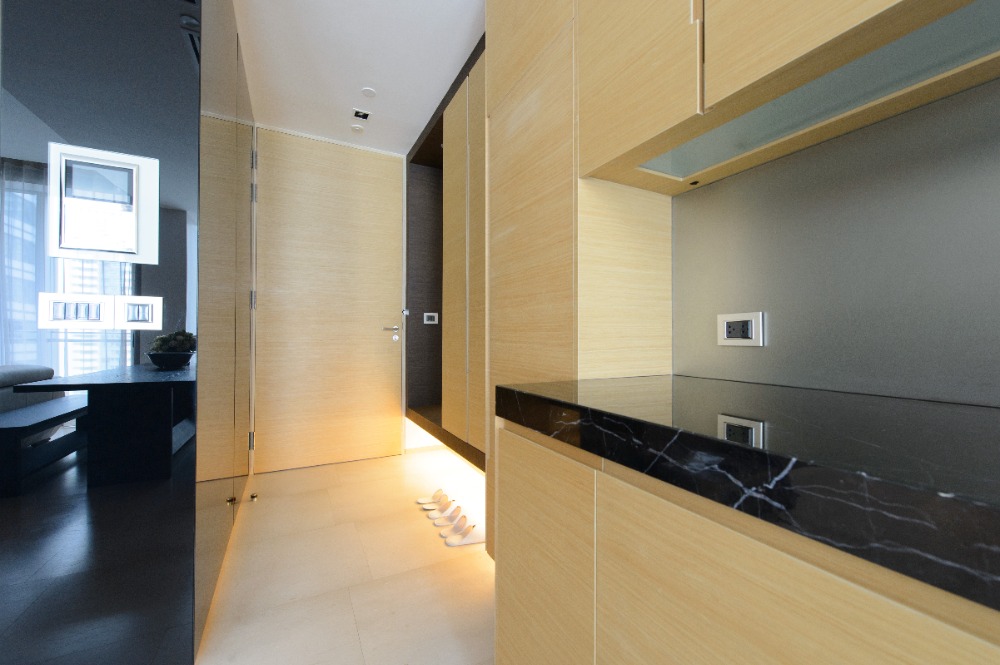 ขายคอนโดสีลม ศาลาแดง บางรัก : ขาย Saladaeng Residences พร้อมอยู่ (S15-16059)