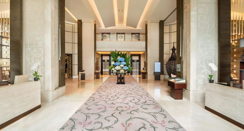 ขายคอนโดวิทยุ ชิดลม หลังสวน : 𝐅𝐎𝐑 𝐒𝐀𝐋𝐄 🔥🔥ขายห้อง 𝐒𝐭. 𝐑𝐞𝐠𝐢𝐬 𝐑𝐞𝐬𝐢𝐝𝐞𝐧𝐜𝐞𝐬 𝐁𝐚𝐧𝐠𝐤𝐨𝐤 ; 𝟑 𝐁𝐞𝐝𝐫𝐨𝐨𝐦, 4 Bath, Size 440 sqm. , Price 𝟏𝟒𝟎 MB ติดต่อคุณณัฐ 𝟎𝟗𝟓𝟗𝟒𝟏𝟓𝟗𝟗𝟗