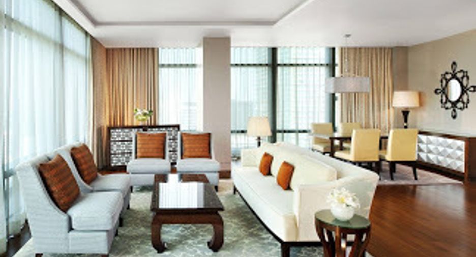 ขายคอนโดวิทยุ ชิดลม หลังสวน : 𝐅𝐎𝐑 𝐒𝐀𝐋𝐄 🔥🔥ขายห้อง 𝐒𝐭. 𝐑𝐞𝐠𝐢𝐬 𝐑𝐞𝐬𝐢𝐝𝐞𝐧𝐜𝐞𝐬 𝐁𝐚𝐧𝐠𝐤𝐨𝐤 ; 𝟑 𝐁𝐞𝐝𝐫𝐨𝐨𝐦, 4 Bath, Size 440 sqm. , Price 𝟏𝟒𝟎 MB ติดต่อคุณณัฐ 𝟎𝟗𝟓𝟗𝟒𝟏𝟓𝟗𝟗𝟗