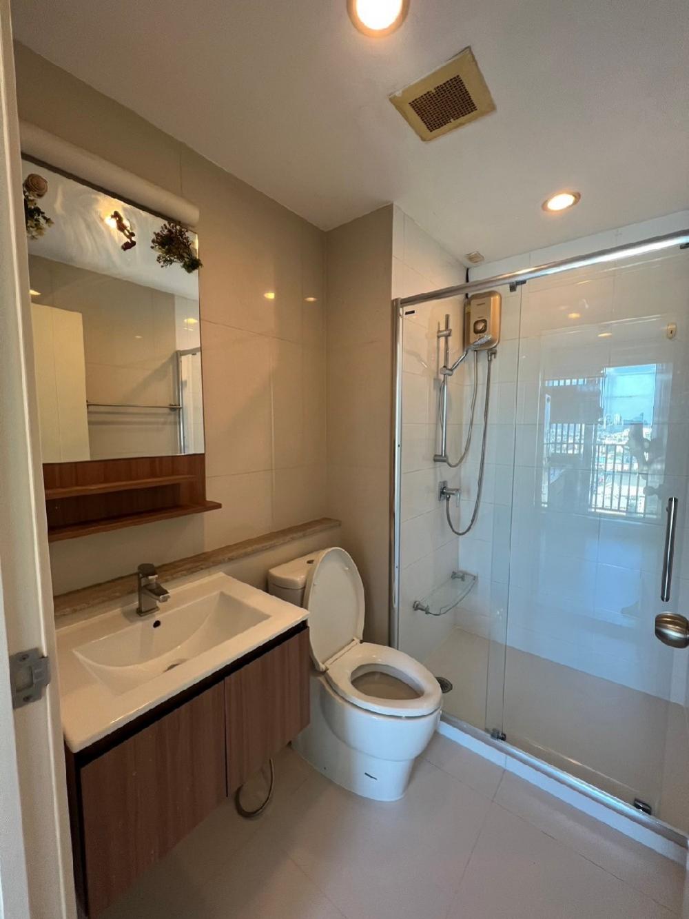 For RentCondoSathorn, Narathiwat : Rent & sale! Fuse Chan - Sathorn (Fuse Chan-Sathorn) Condo near Central Rama 3 & Sathu Pradit Expressway