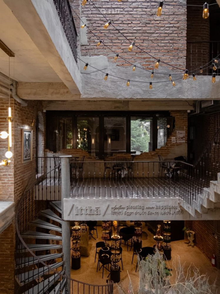 For SaleHotel&Apartment BusinessOnnut, Udomsuk : Luxury cafe for sale, ittha boutique cafe, can continue doing business, land 95 sq m., five-story building with office room and accommodation. Perfectly decorated