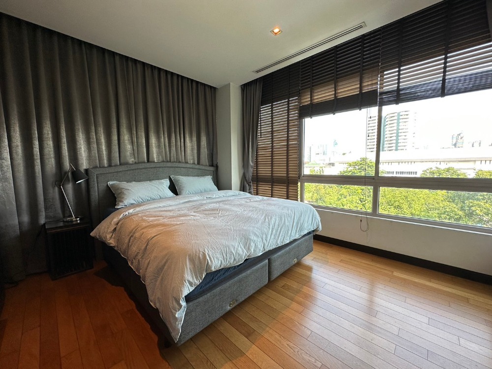 For RentCondoSathorn, Narathiwat : 🌇🔥 3 Bedrooms The Lofts Yennakart  condo for rent - Yen Akat Road