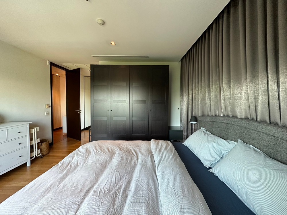 For RentCondoSathorn, Narathiwat : 🌇🔥 3 Bedrooms The Lofts Yennakart  condo for rent - Yen Akat Road