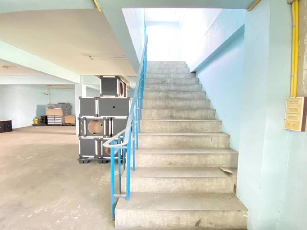 For SaleFactoryMahachai Samut Sakhon : 📢[For Sale] Factory for sale with warehouse, office and worker accommodation, 2 rai, Khlong Si Wa, Samut Sakhon✨️ #Samut Sakhon Factory