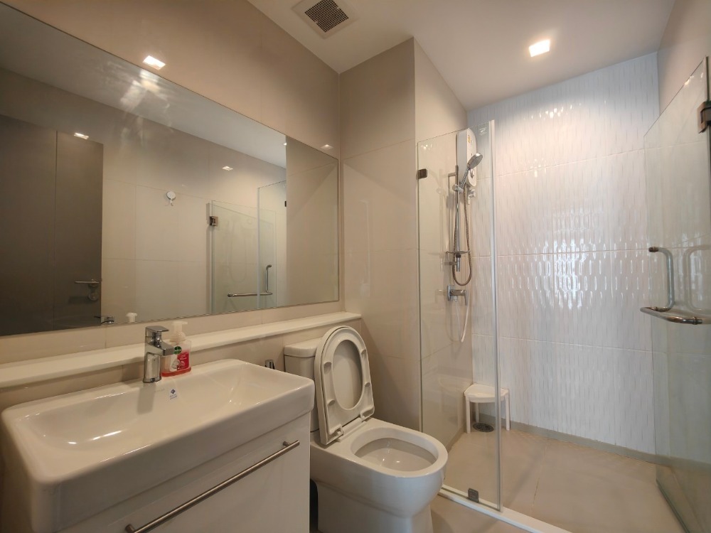 ขายคอนโดพระราม 9 เพชรบุรีตัดใหม่ RCA : (โควต้าต่างชาติ) Life Asoke Hype 2ห้องนอน2ห้องน้ำ ตกแต่งบิวท์อิน พร้อมเข้าอยู่