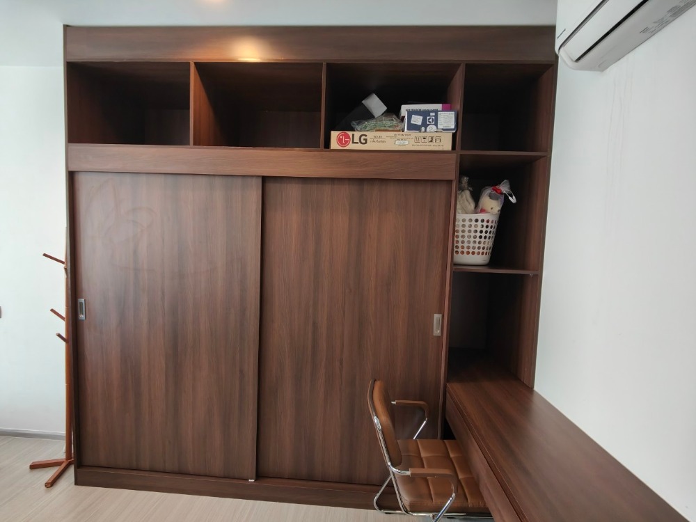 ขายคอนโดพระราม 9 เพชรบุรีตัดใหม่ RCA : (โควต้าต่างชาติ) Life Asoke Hype 2ห้องนอน2ห้องน้ำ ตกแต่งบิวท์อิน พร้อมเข้าอยู่