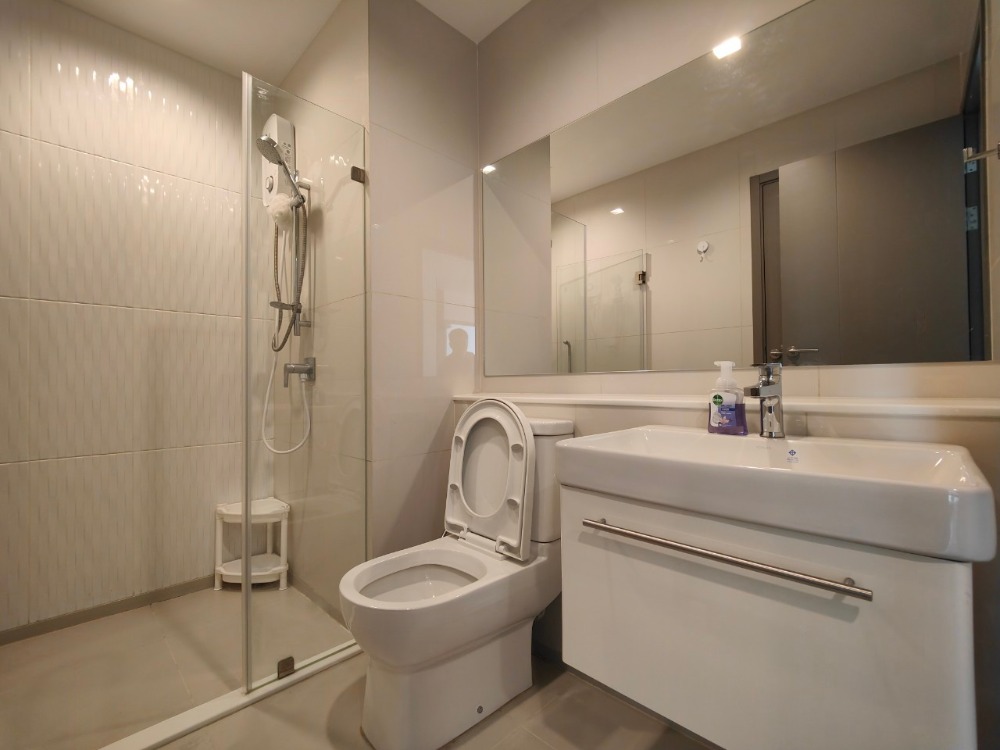 ขายคอนโดพระราม 9 เพชรบุรีตัดใหม่ RCA : (โควต้าต่างชาติ) Life Asoke Hype 2ห้องนอน2ห้องน้ำ ตกแต่งบิวท์อิน พร้อมเข้าอยู่