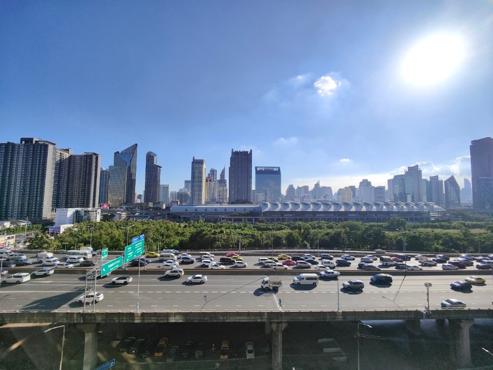 ขายคอนโดพระราม 9 เพชรบุรีตัดใหม่ RCA : (โควต้าต่างชาติ) Life Asoke Hype 2ห้องนอน2ห้องน้ำ ตกแต่งบิวท์อิน พร้อมเข้าอยู่