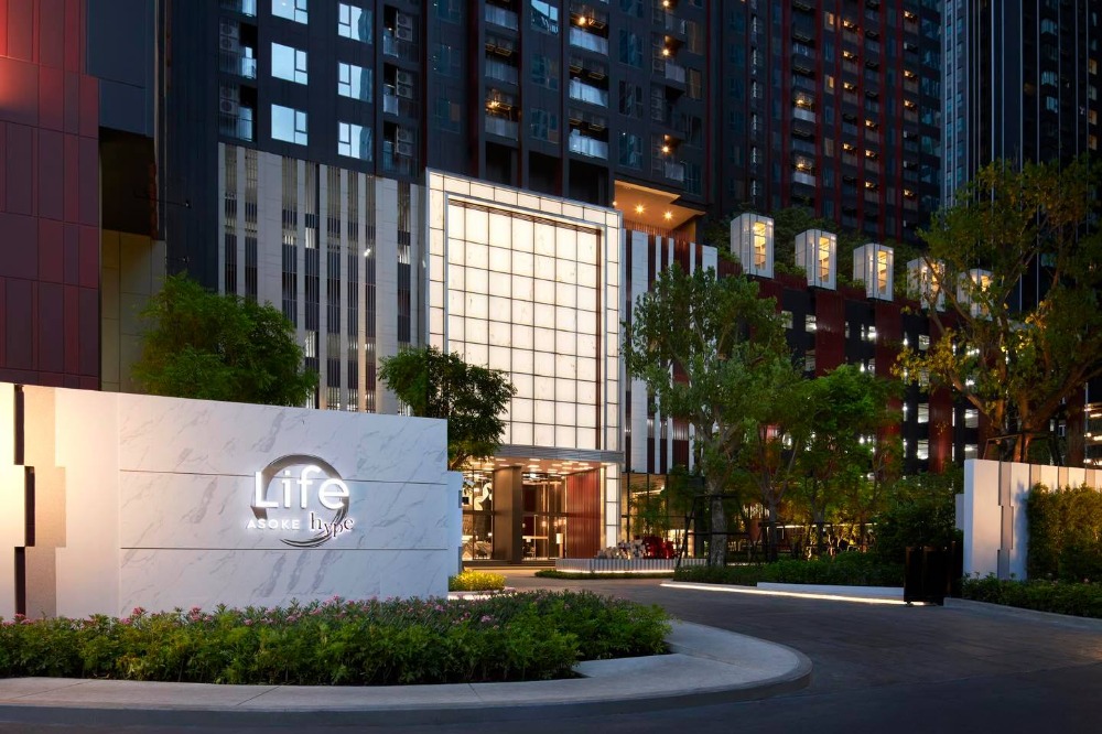 ขายคอนโดพระราม 9 เพชรบุรีตัดใหม่ RCA : (โควต้าต่างชาติ) Life Asoke Hype 2ห้องนอน2ห้องน้ำ ตกแต่งบิวท์อิน พร้อมเข้าอยู่