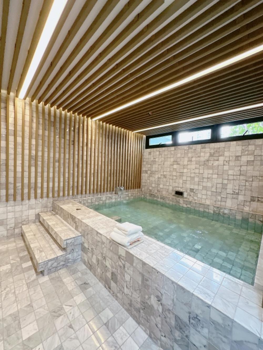 ขายคอนโดรัชดา ห้วยขวาง : 𝐓𝐇𝐄 𝐒𝐓𝐀𝐆𝐄 𝐇𝐔𝐀𝐈 𝐊𝐇𝐖𝐀𝐍𝐆 ขายขาดทุน ห้องหลุดดาวน์ ฟรีเงินดาวน์ 𝟎 บาท ห้องใหม่ ราคา พิเศษ 𝟑.𝟐𝟗 การันตรี ฝ่ายขายโครงการ