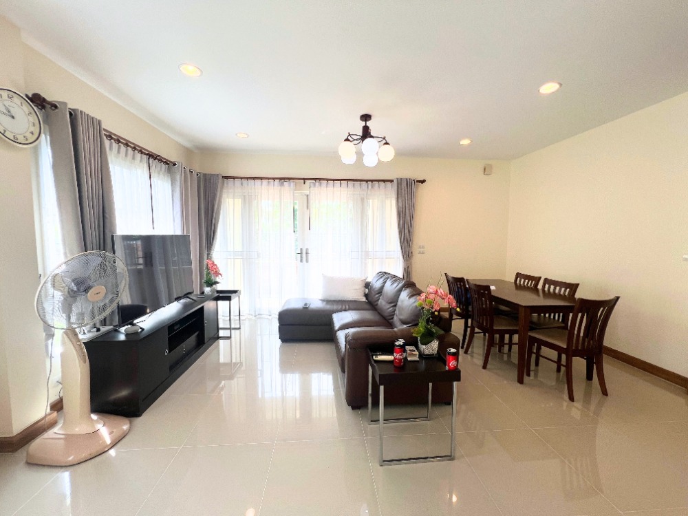 For SaleHousePattaya, Bangsaen, Chonburi : House for sale with tenant, Casa Legend Sriracha, Suan Suea, 59.7 sq m., newly renovated, corner unit
