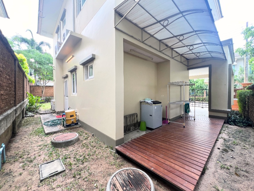 For SaleHousePattaya, Bangsaen, Chonburi : House for sale with tenant, Casa Legend Sriracha, Suan Suea, 59.7 sq m., newly renovated, corner unit