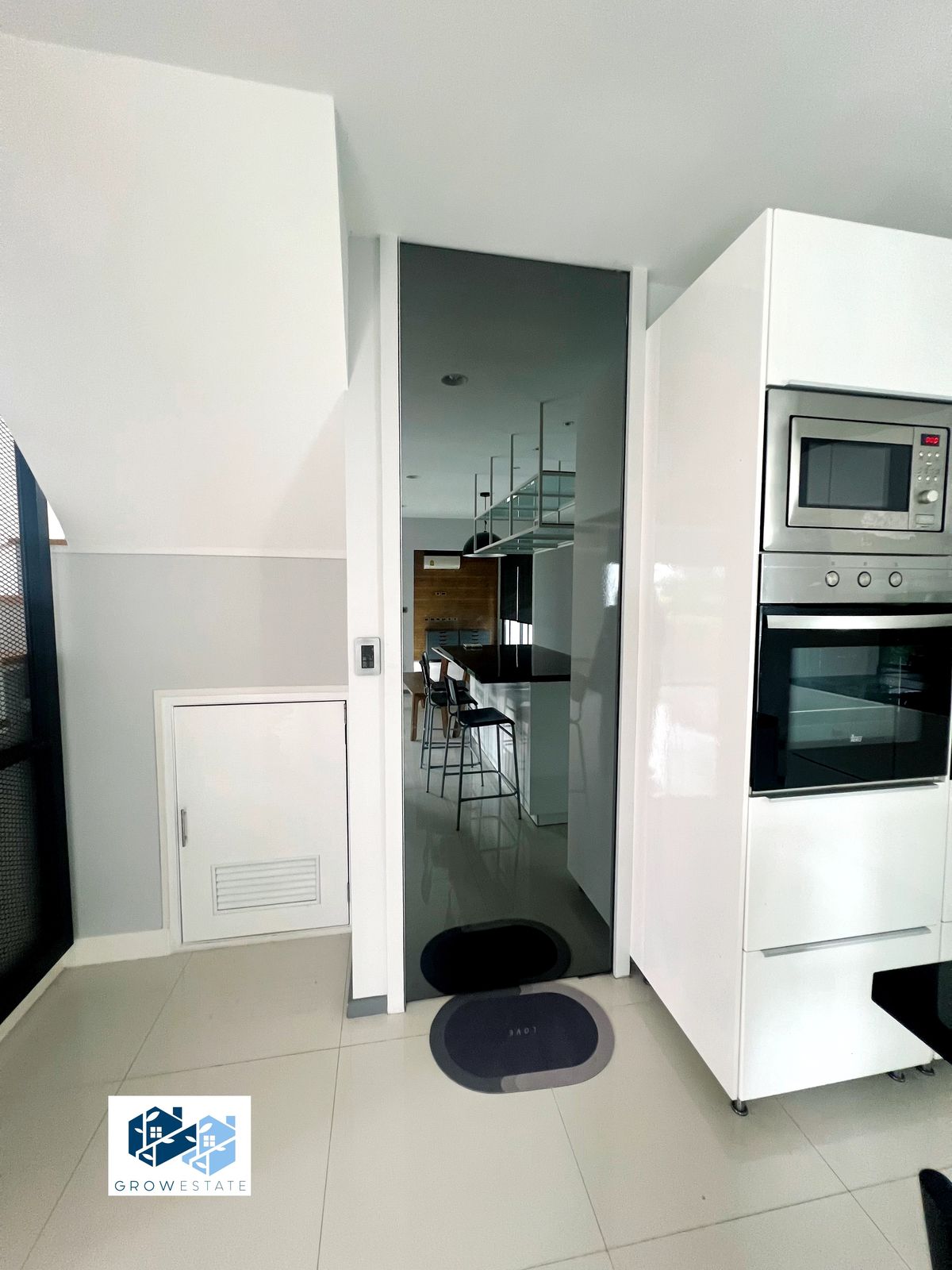 For RentHouseLadkrabang, Suwannaphum Airport : P-2488 For rent/Urgent! Pruksa WE/2 Onnut Praram9 beautiful house near Suvarnabhumi Airport.