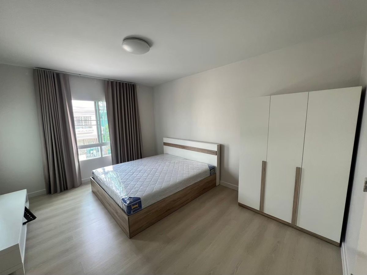 For RentTownhomeBangna, Bearing, Lasalle : P-2510 Urgent for rent! Indy 1 Bangna KM.7, empty house, potential location close to amenities.