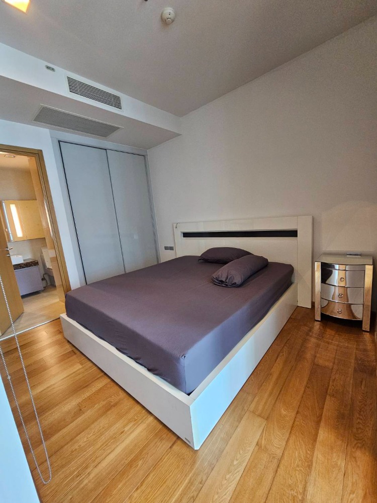 ให้เช่าคอนโดนานา : For rent Condo hyde Sukhumvit 13 at BTS NANA Sky walk(S03-1760)