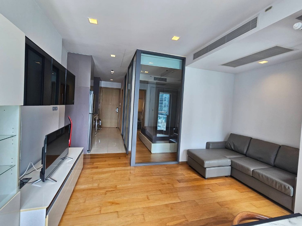 ให้เช่าคอนโดนานา : For rent Condo hyde Sukhumvit 13 at BTS NANA Sky walk(S03-1760)