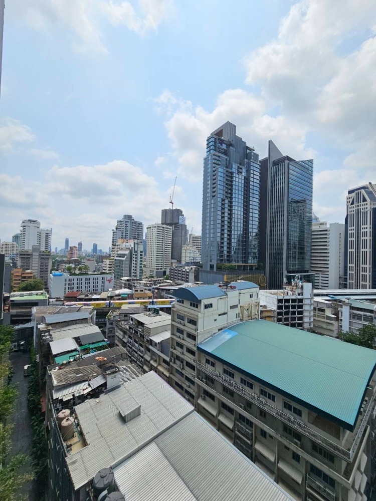 ให้เช่าคอนโดนานา : For rent Condo hyde Sukhumvit 13 at BTS NANA Sky walk(S03-1760)