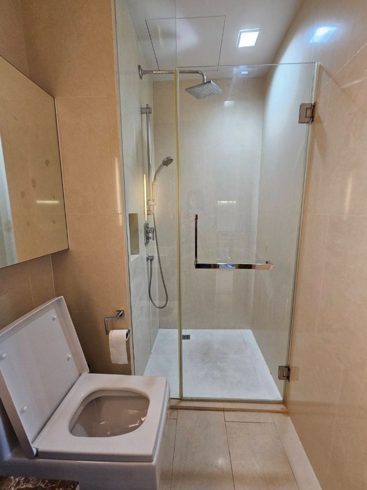 ให้เช่าคอนโดนานา : For rent Condo hyde Sukhumvit 13 at BTS NANA Sky walk(S03-1760)