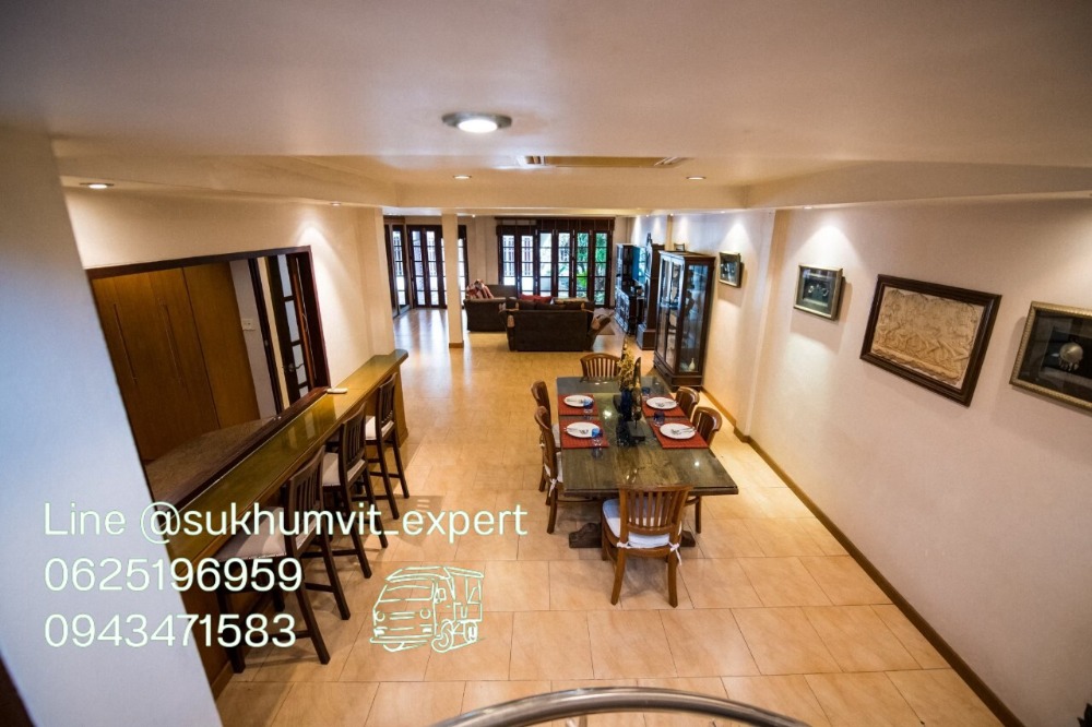 ขายบ้านสุขุมวิท อโศก ทองหล่อ : ขายบ้าน ทาวน์เฮาส์ พร้อมพงษ์ ทองหล่อ  สภาพดี 37 ตร.วา 4 ห้องนอน 5 ห้องน้ำ จอดรถได้ 2 คัน