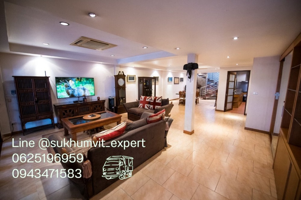 ขายบ้านสุขุมวิท อโศก ทองหล่อ : ขายบ้าน ทาวน์เฮาส์ พร้อมพงษ์ ทองหล่อ  สภาพดี 37 ตร.วา 4 ห้องนอน 5 ห้องน้ำ จอดรถได้ 2 คัน