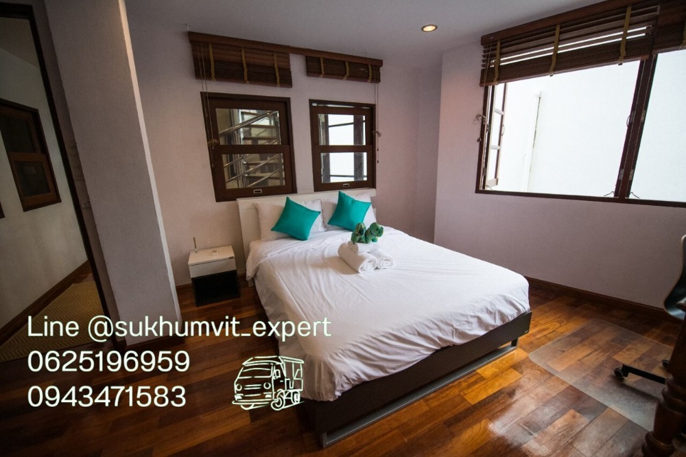 ขายบ้านสุขุมวิท อโศก ทองหล่อ : ขายบ้าน ทาวน์เฮาส์ พร้อมพงษ์ ทองหล่อ  สภาพดี 37 ตร.วา 4 ห้องนอน 5 ห้องน้ำ จอดรถได้ 2 คัน