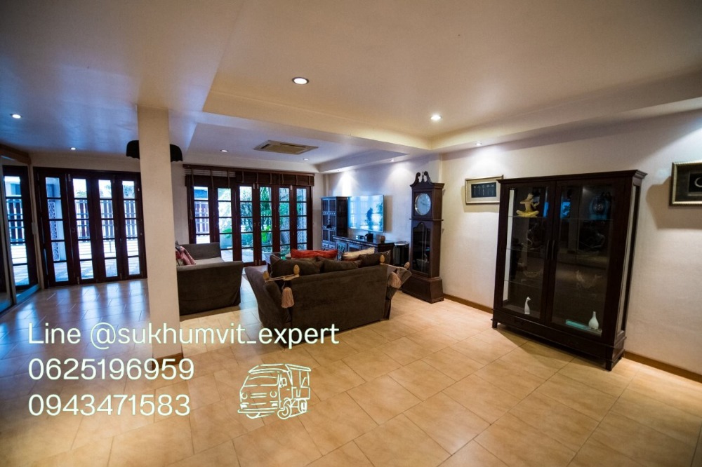 ขายบ้านสุขุมวิท อโศก ทองหล่อ : ขายบ้าน ทาวน์เฮาส์ พร้อมพงษ์ ทองหล่อ  สภาพดี 37 ตร.วา 4 ห้องนอน 5 ห้องน้ำ จอดรถได้ 2 คัน