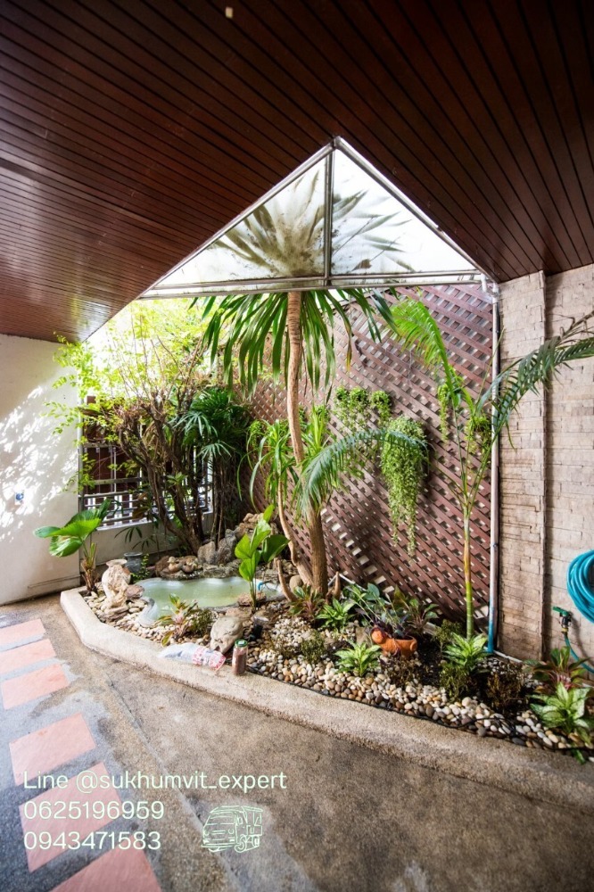 ขายบ้านสุขุมวิท อโศก ทองหล่อ : ขายบ้าน ทาวน์เฮาส์ พร้อมพงษ์ ทองหล่อ  สภาพดี 37 ตร.วา 4 ห้องนอน 5 ห้องน้ำ จอดรถได้ 2 คัน