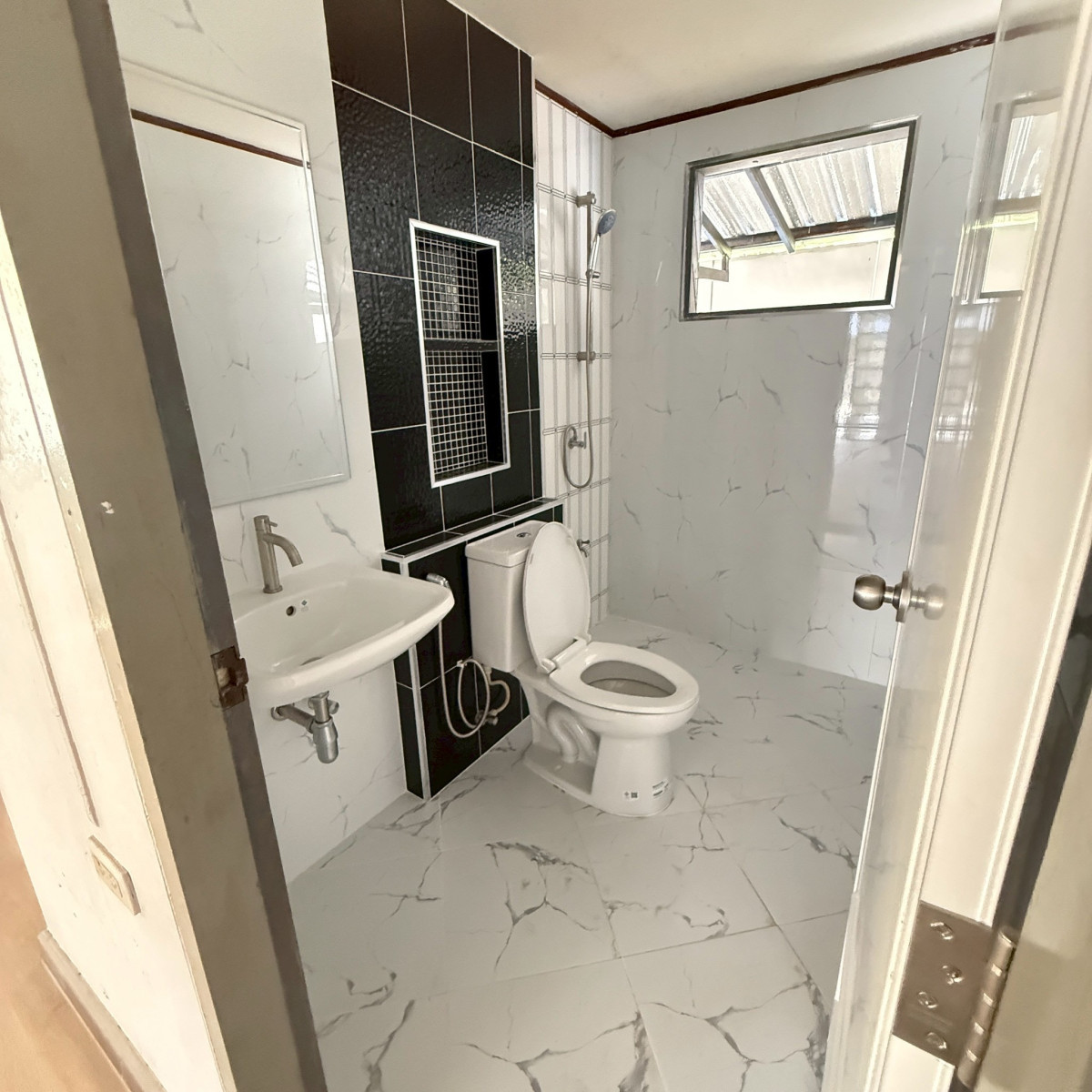 ขายบ้านเอกชัย บางบอน : ขายบ้าน วรารมย์ เพชรเกษม 81 บางบอน เขต บางบอน กรุงเทพ CX-142715